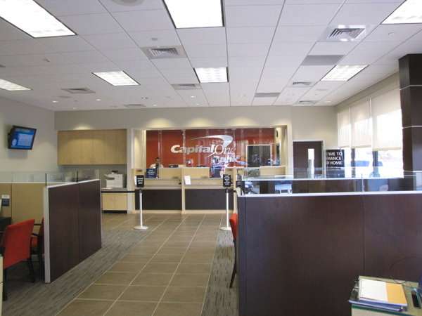 Capital One Bank | 11097 Northwest Fwy A, Houston, TX 77092, USA | Phone: (713) 878-5650