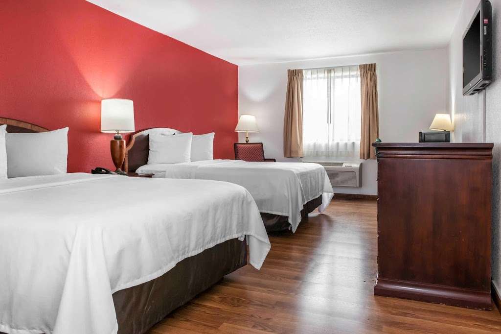 Econo Lodge | 4000 Calumet Ave, Hammond, IN 46320, USA | Phone: (219) 931-0900