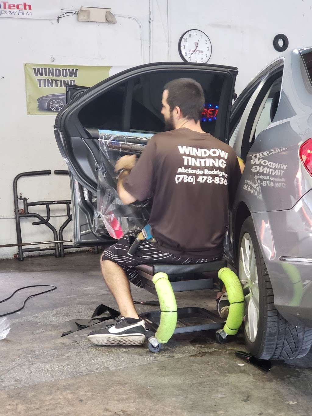 Let’s beat the heat Window Tinting | 449 E Okeechobee Rd, Hialeah, FL 33010, USA | Phone: (786) 478-8366