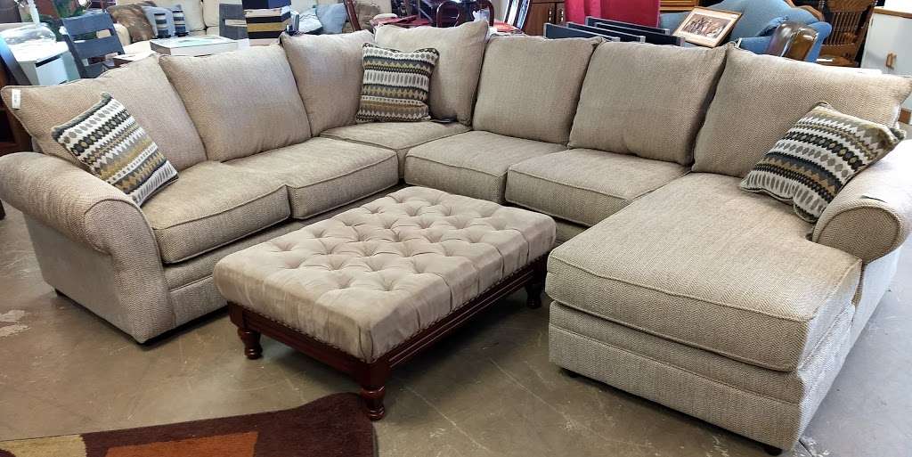 New Leaf Home Furnishings | 2449 Pierce Dr #3, Spring Grove, IL 60081, USA | Phone: (815) 675-9700