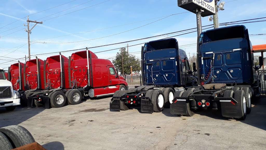 R & R Truck Sales, INC. | 1402 McCarty St, Houston, TX 77029, USA | Phone: (713) 671-2238