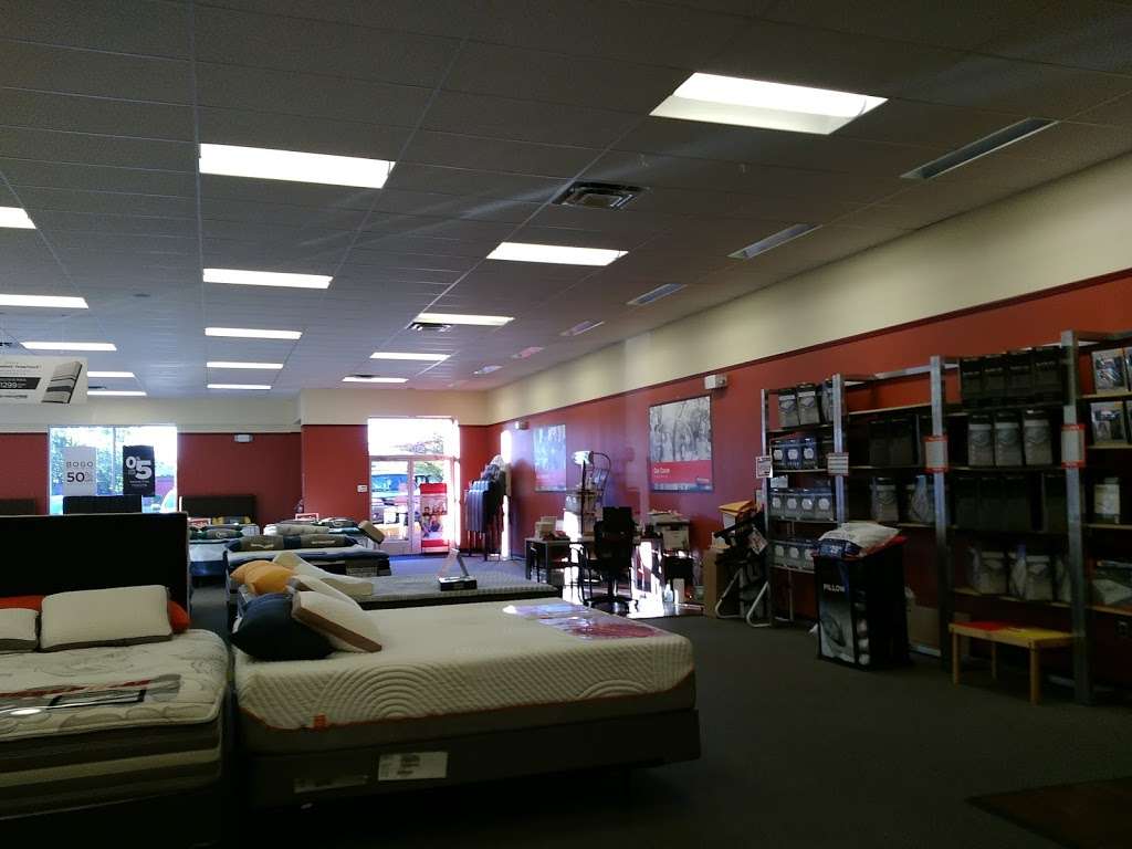 Mattress Firm Franklin Square | 3078 E Franklin Blvd Ste 2, Gastonia, NC 28056, USA | Phone: (704) 867-5970