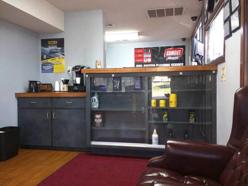 Greatwood Kwik Kar Lube & Tune | 1260 Crabb River Rd, Richmond, TX 77469, USA | Phone: (281) 545-9800