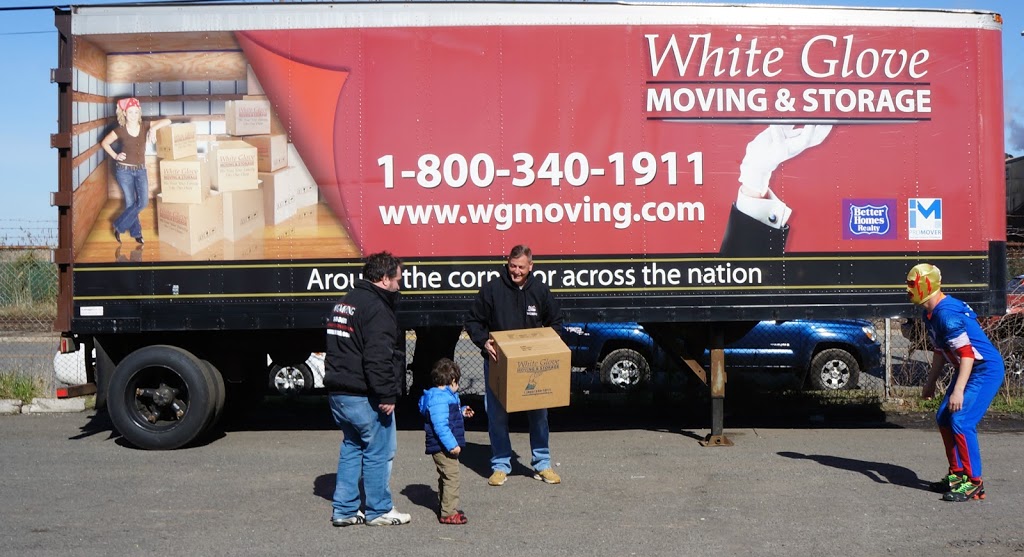 White Glove Moving & Storage | 235 W 1st St, Bayonne, NJ 07002, USA | Phone: (201) 653-1511