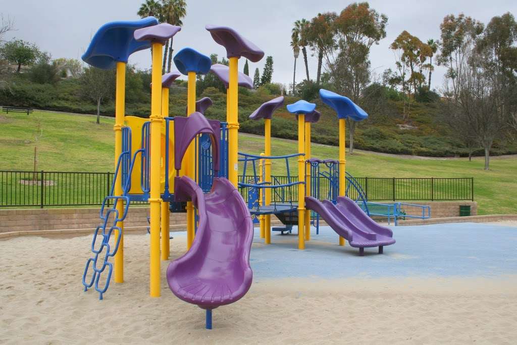 Sunset Hills Park | 3350 Monte Carlo Dr, Thousand Oaks, CA 91362, USA | Phone: (805) 495-6471