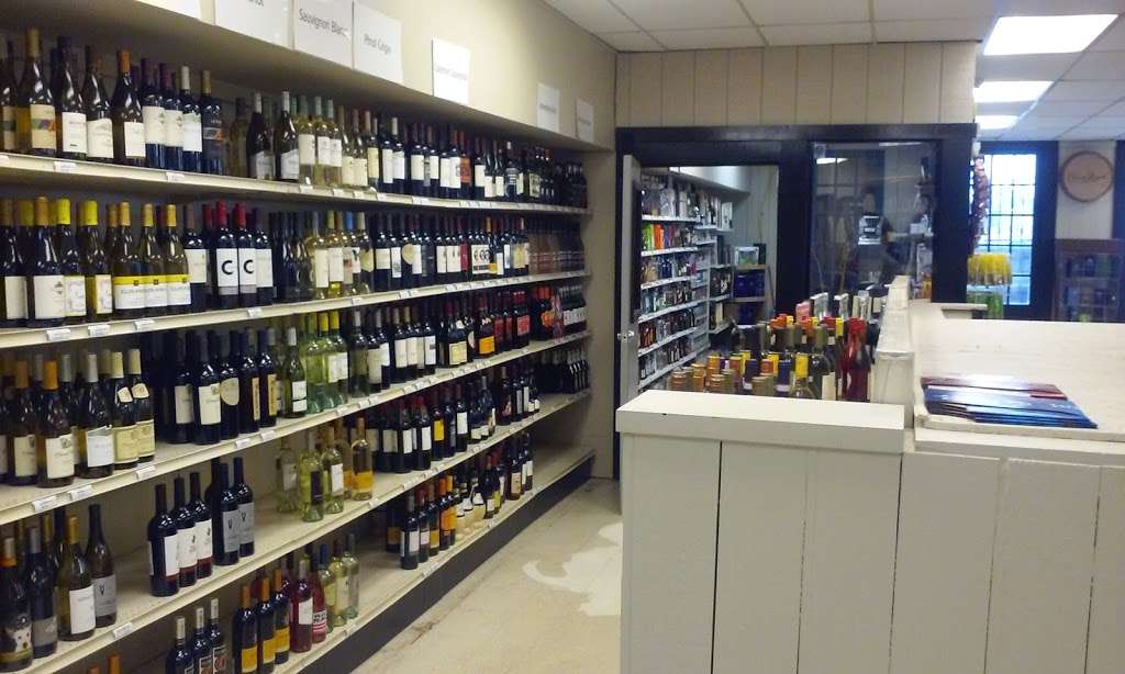 Speedway Liquor | 2209 N Meridian St, Indianapolis, IN 46208, USA | Phone: (317) 991-3901