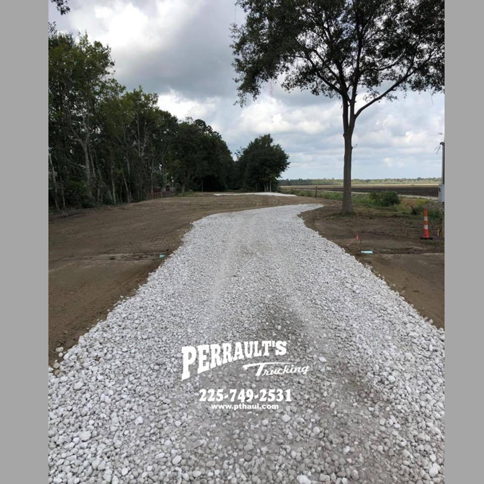 Perrault Trucking | 2333 American Way, Port Allen, LA 70767, USA | Phone: (225) 749-2531