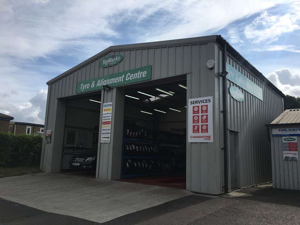 Topmarks Tyres | 75 Brighton Rd, Hooley, Coulsdon CR5 3EG, UK | Phone: 01737 557122