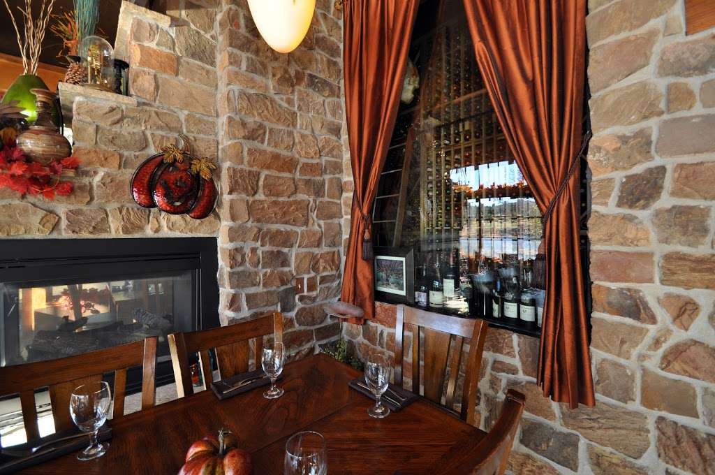 Willow Creek Restaurant | 29029 Upper Bear Creek Rd, Evergreen, CO 80439, USA | Phone: (303) 674-9463