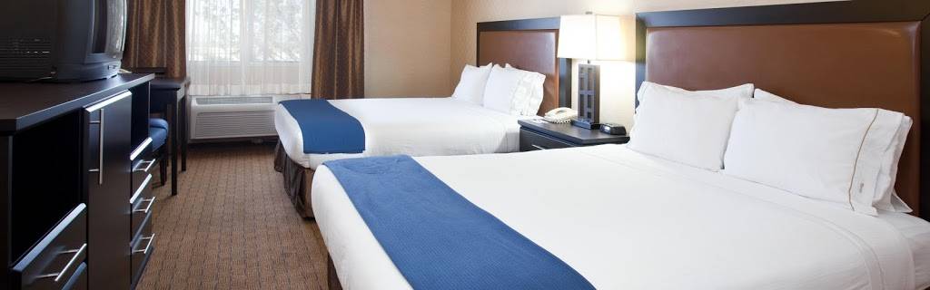 Holiday Inn Express & Suites Albuquerque-N. Balloon Fsta Park | 5401 Alameda Blvd NE, Albuquerque, NM 87113, USA | Phone: (505) 797-2291