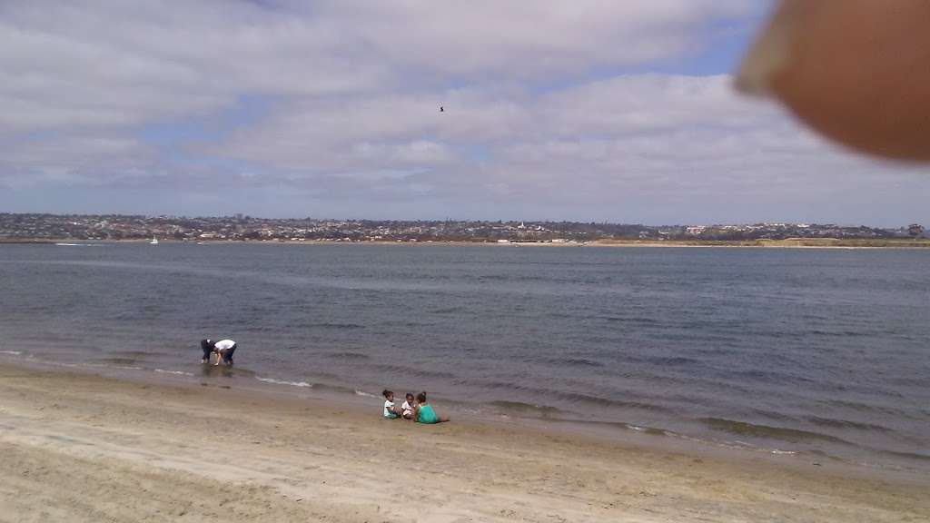 Parking Crown Point Beach 9 | San Diego, CA 92109, USA | Phone: (619) 525-8213