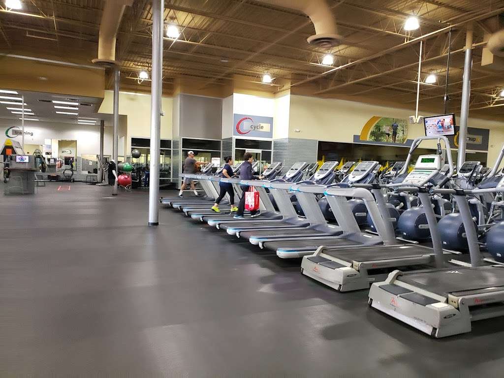 24 Hour Fitness | 2407 W Airport Fwy, Irving, TX 75062, USA | Phone: (214) 596-0024