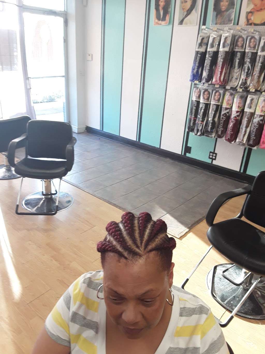 The Queen African Hair Braiding | 8325 Wornall Rd, Kansas City, MO 64114, USA | Phone: (816) 328-9303
