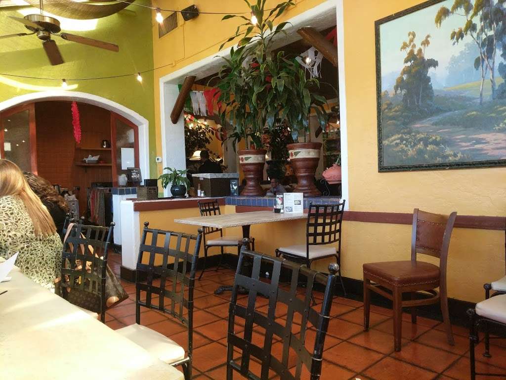 El Torito | 3680 Inland Empire Blvd, Ontario, CA 91764, USA | Phone: (909) 944-9102