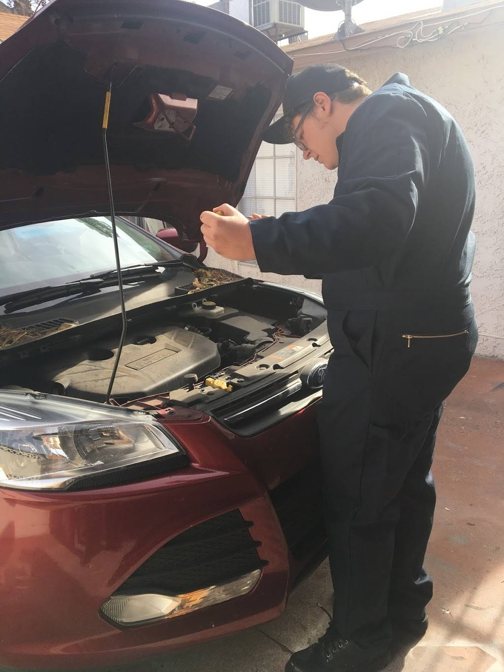 Lous Auto Repair llc | 222 S 17th St, Las Vegas, NV 89101 | Phone: (702) 468-4148