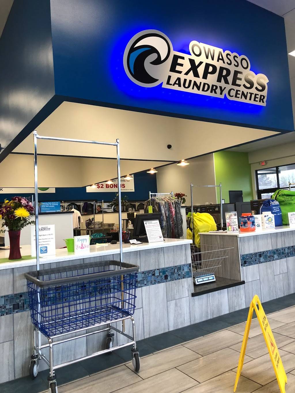 Owasso Express Laundry | 9700 N Garnett Rd, Owasso, OK 74055, USA | Phone: (918) 376-6383