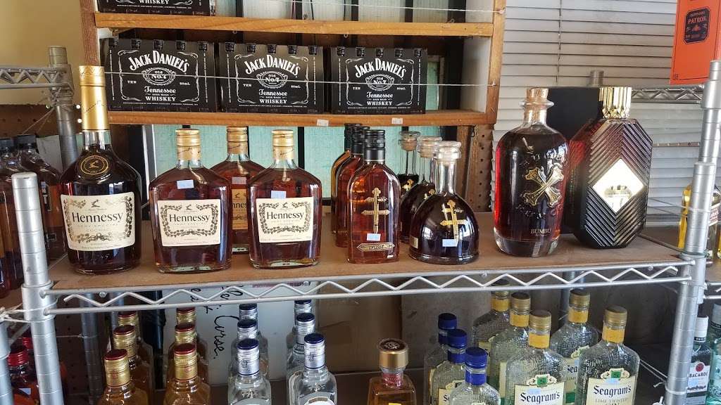 L&Ws Kirby Liquor Spirits and Wine | 4855 Old Seguin Rd, Kirby, TX 78219, USA | Phone: (210) 666-1217