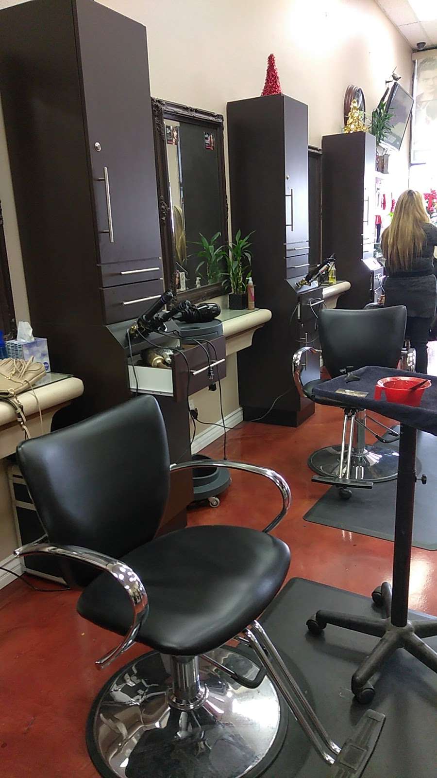 E & R Beauty Salon | 3180 Colima Rd, Hacienda Heights, CA 91745 | Phone: (626) 333-6814