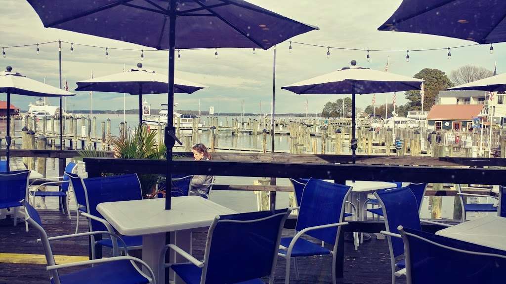 Lighthouse Oyster Bar & Grill | 125 Mulberry St, St Michaels, MD 21663, USA | Phone: (410) 745-2226