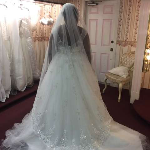 Bridaltown Boutique | 3801 Germantown Pike, Collegeville, PA 19426, USA | Phone: (610) 489-1950