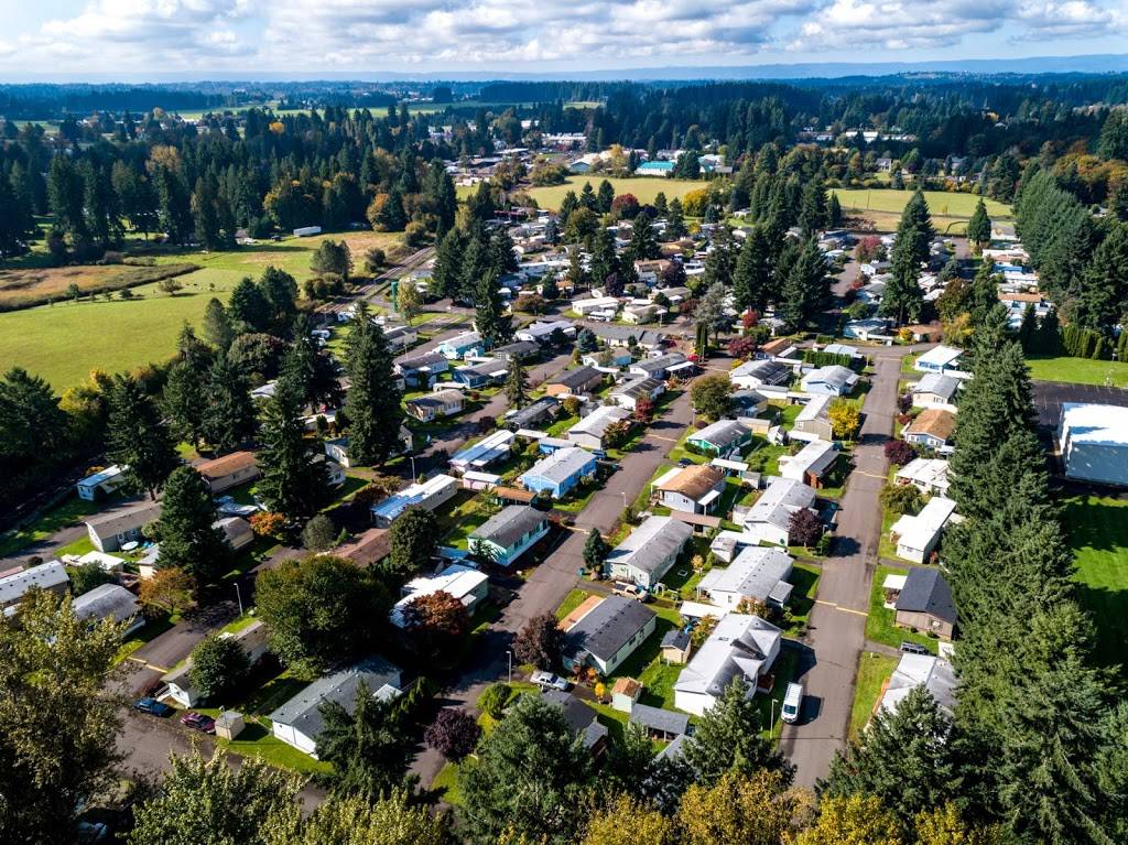 Country Manor Mobile Village | 15619 NE Caples Rd, Brush Prairie, WA 98606, USA | Phone: (360) 256-6120