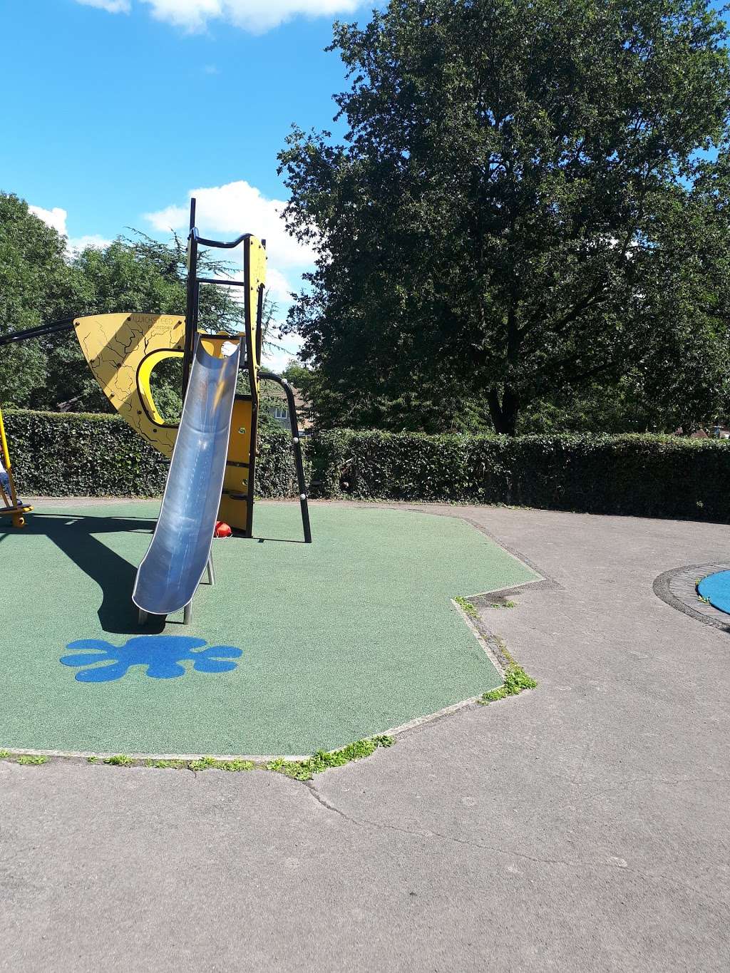 Charterhouse Playground | Charterhouse Rd, Orpington BR6 9WE, UK | Phone: 0300 303 8658