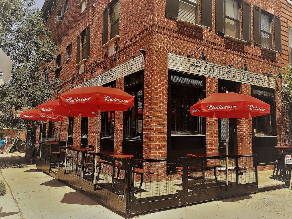 Battle Hill Tavern | 686 6th Ave, Brooklyn, NY 11215, USA | Phone: (347) 987-3055