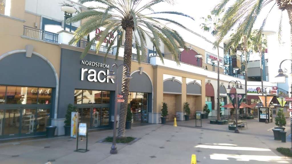 Nordstrom Rack Metro Pointe at South Coast - department store  | Photo 9 of 10 | Address: 901 S Coast Dr, Costa Mesa, CA 92626, USA | Phone: (714) 751-5901