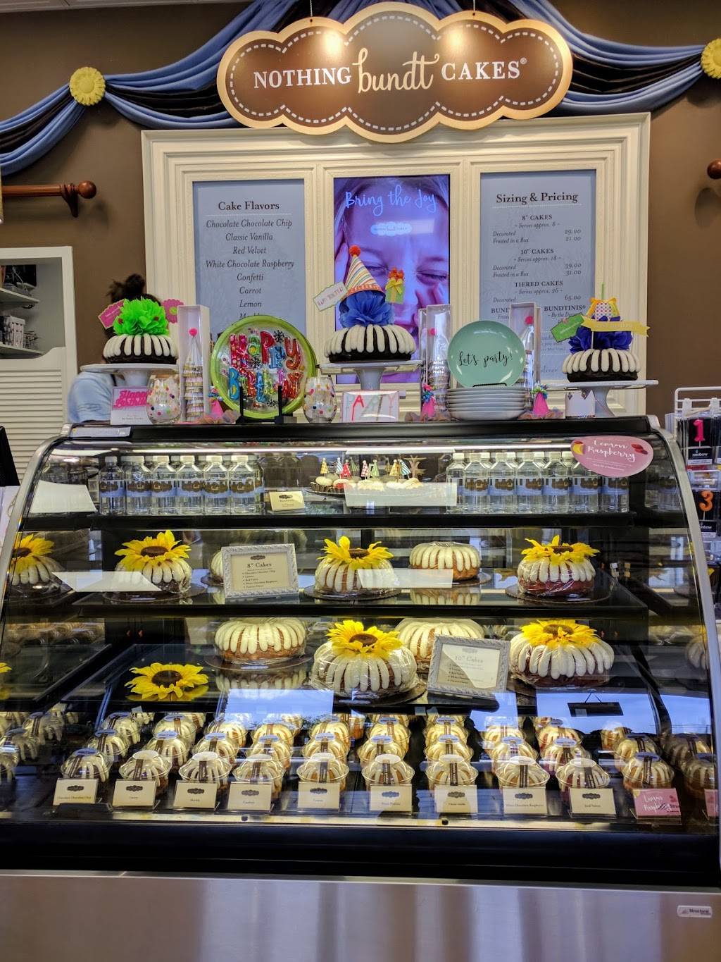 Nothing Bundt Cakes | 839 E Lamar Blvd, Arlington, TX 76011, USA | Phone: (817) 583-6522