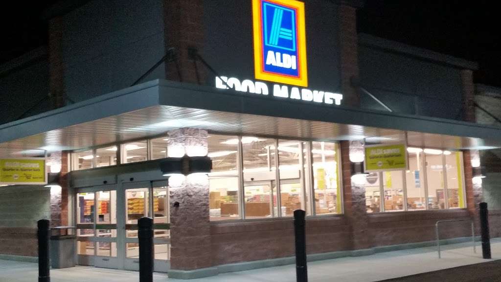 ALDI | 2133 US-92, Auburndale, FL 33823, USA | Phone: (855) 955-2534