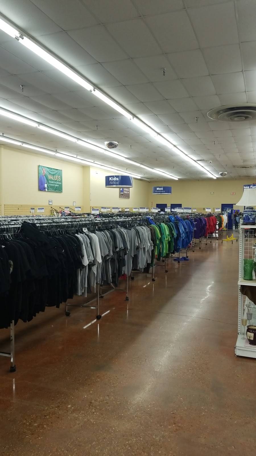 Goodwill | 3121 College Dr # B, Baton Rouge, LA 70808, USA | Phone: (225) 926-1868