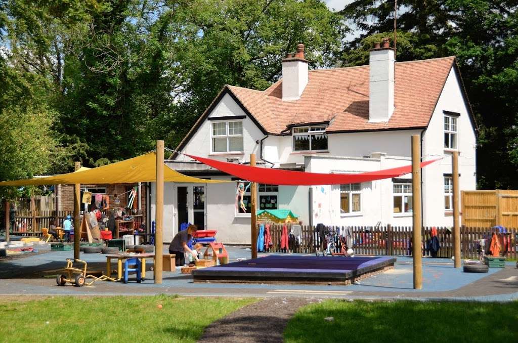 Childcare & Learning (Cranbrook) Ltd | Ivy Cottage, Balcombe Road, Horley RH6 9SW, UK | Phone: 01293 825192