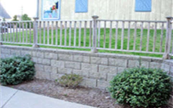 Northwest Indiana Fence Co | 1758 W Lincolnway, Valparaiso, IN 46385, USA | Phone: (219) 464-4207