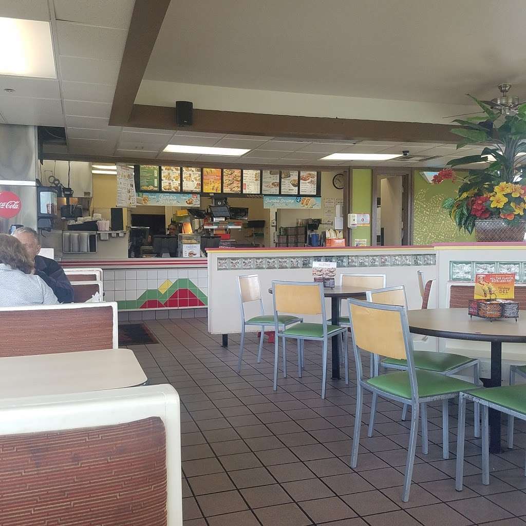 Del Taco | 17080 Van Buren Boulevard, Riverside, CA 92504, USA | Phone: (951) 780-2027