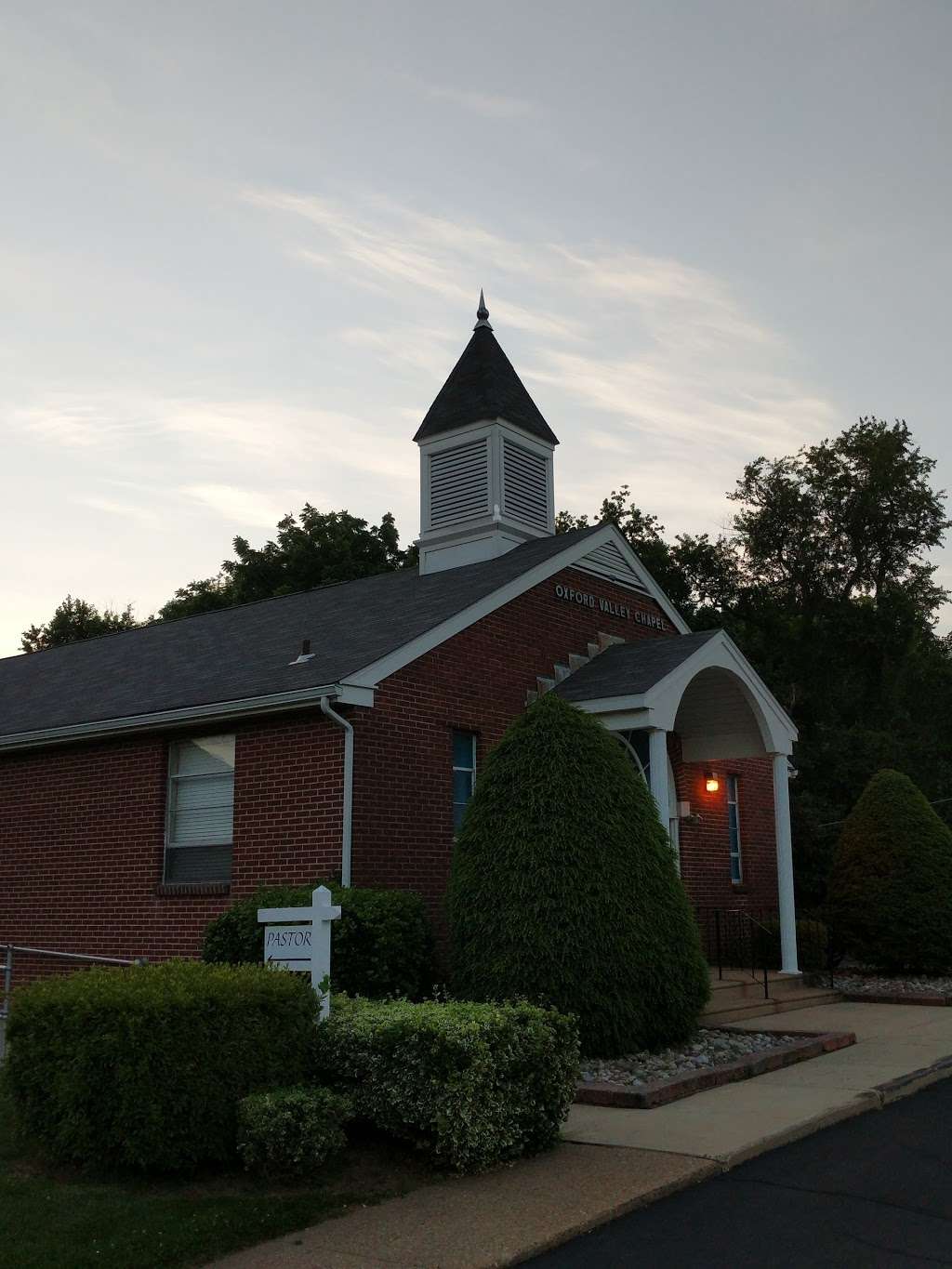 Oxford Valley Chapel | 198 Bristol Oxford Valley Rd, Levittown, PA 19056, USA | Phone: (215) 946-3946