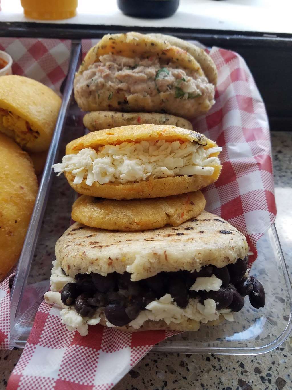 Arepa House DC | 2120 18th St NW, Washington, DC 20009, USA | Phone: (202) 588-0511