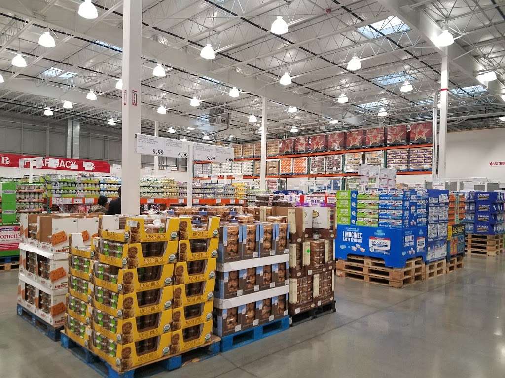 Costco Wholesale | 25901 Riverwoods Rd, Mettawa, IL 60045, USA | Phone: (847) 235-1302