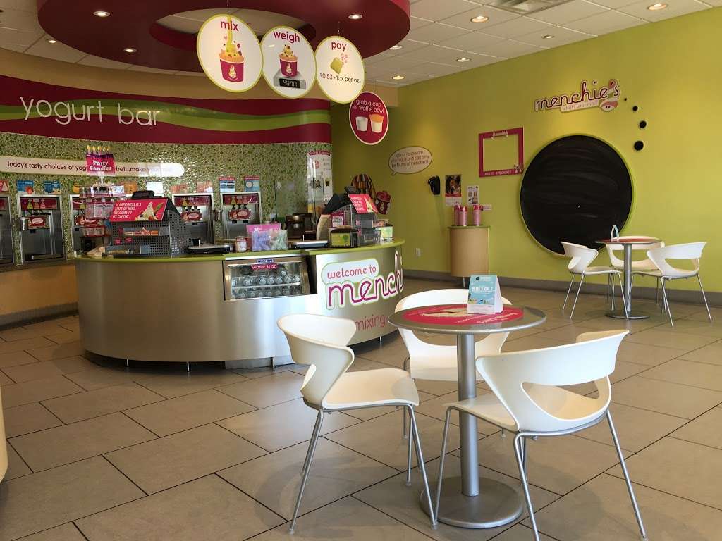 Menchies Frozen Yogurt - Parkville | 2733, 1991 E Joppa Rd #15, Parkville, MD 21234, USA | Phone: (410) 513-7050