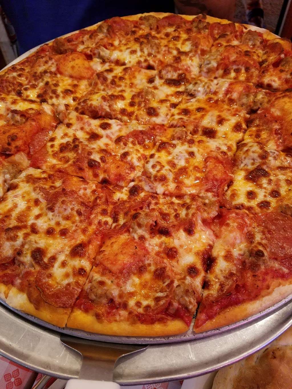 Mannie & Bos Pizzeria | 16399 S Golden Rd, Golden, CO 80401 | Phone: (303) 277-1793