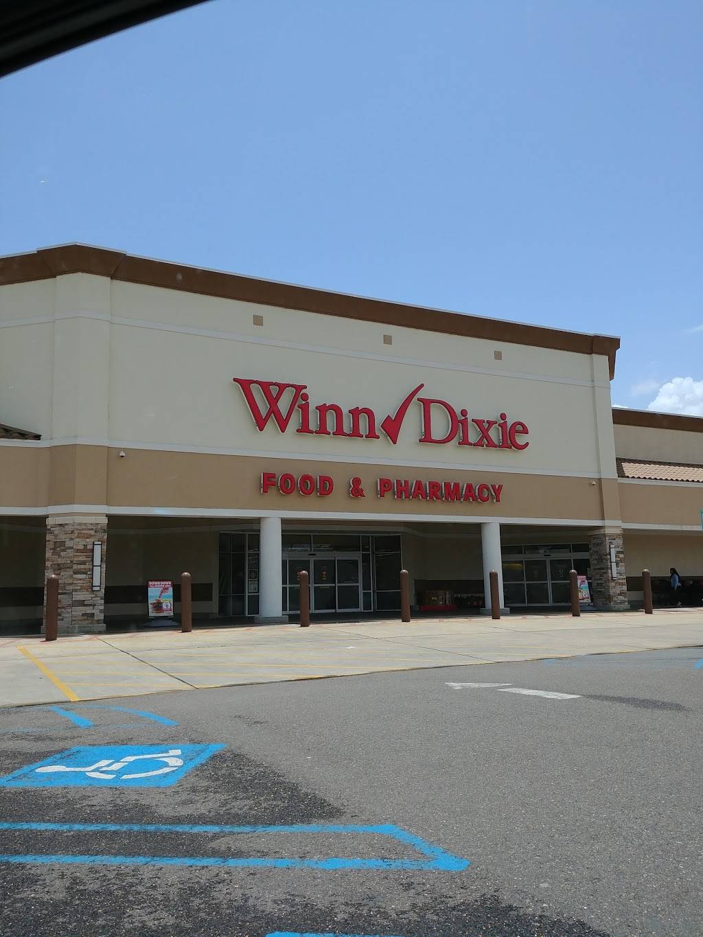 Winn-Dixie | 8601 Siegen Ln, Baton Rouge, LA 70810, USA | Phone: (225) 766-8400