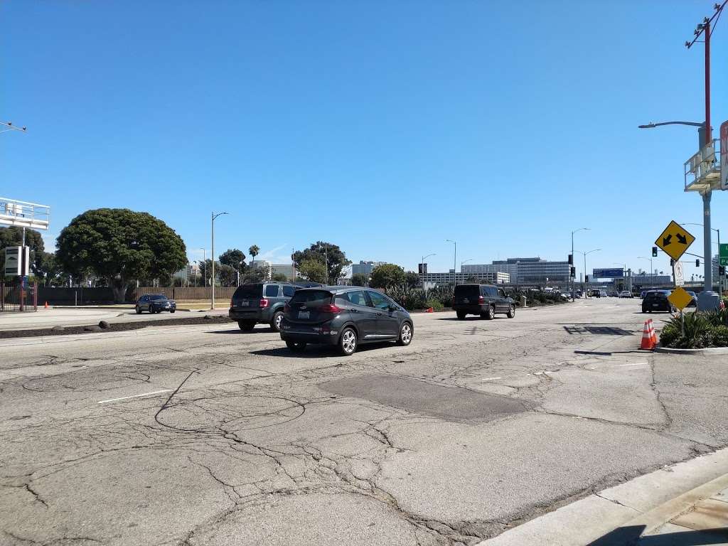 The Parking Spot Sepulveda - (LAX Airport) | 9101 S Sepulveda Blvd, Los Angeles, CA 90045, USA | Phone: (310) 846-4747