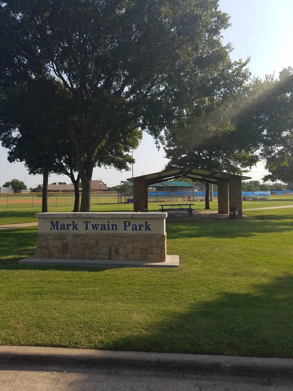 Mark Twain Park | 1240 Larkspur Dr, Richardson, TX 75081, USA | Phone: (469) 593-4800