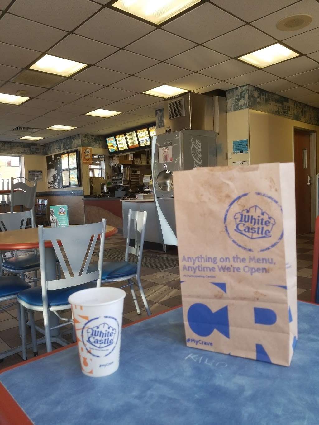 White Castle | 7912 S Pulaski Rd, Chicago, IL 60652, USA | Phone: (773) 585-1296