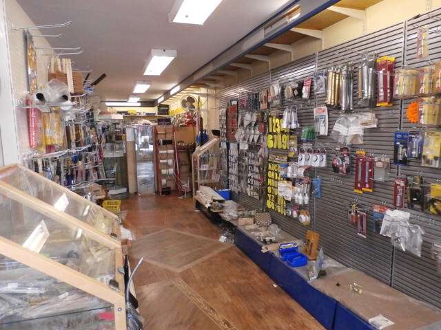 Seldons Locksmiths | 129 Victoria Rd, Horley RH6 7AS, UK | Phone: 01293 786741