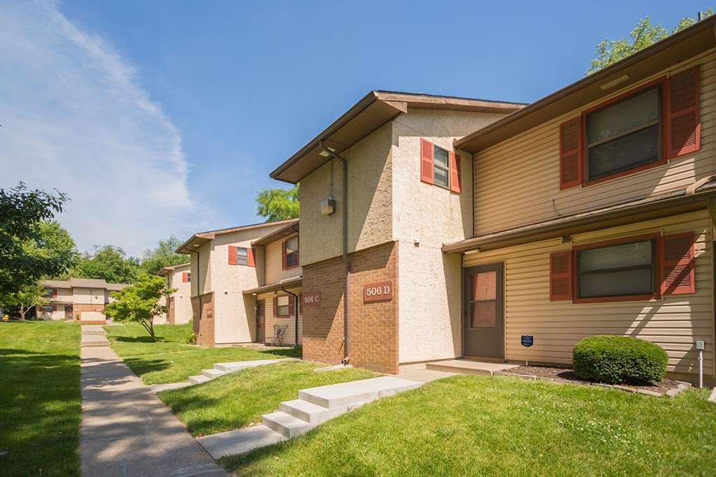 Ashbrooke Apartments | 524 SE 2nd St, Lees Summit, MO 64063, USA | Phone: (816) 844-6229