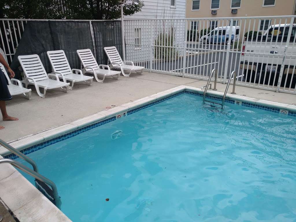 Oceanscape Condominium Associates | 16 64th St, Ocean City, MD 21842, USA | Phone: (410) 524-8781