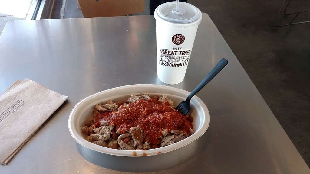 Chipotle Mexican Grill | 1421 W Eisenhower Blvd, Loveland, CO 80537, USA | Phone: (970) 635-0099