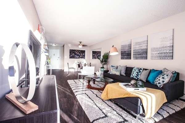 Dayton Crossing Apartments | 2570 S Dayton Way, Denver, CO 80231 | Phone: (303) 337-9471