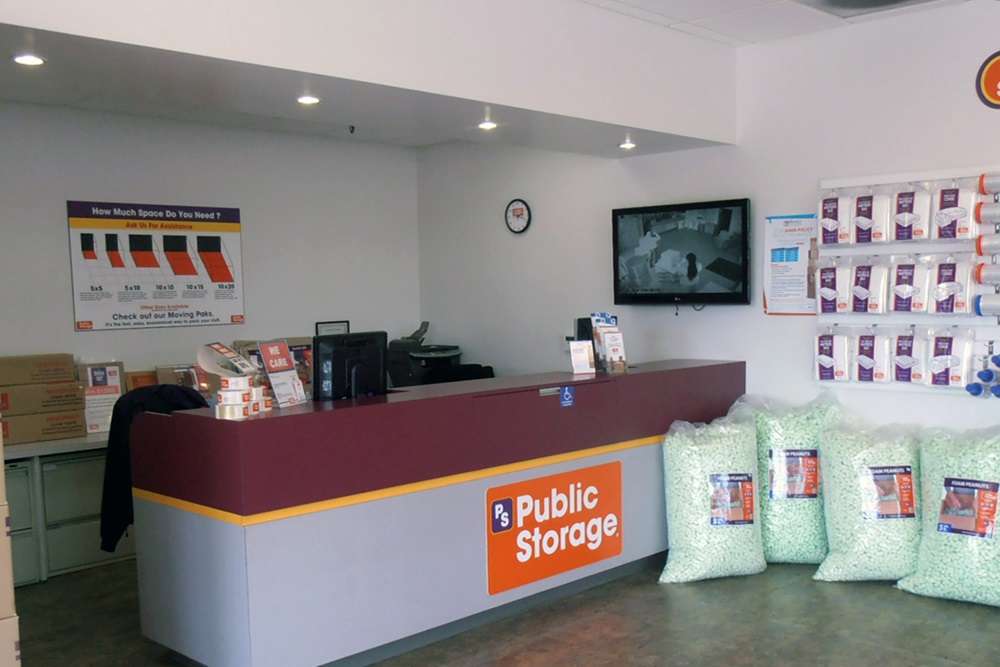 Public Storage | 15984 E 14th St, San Leandro, CA 94578, USA | Phone: (510) 200-0173