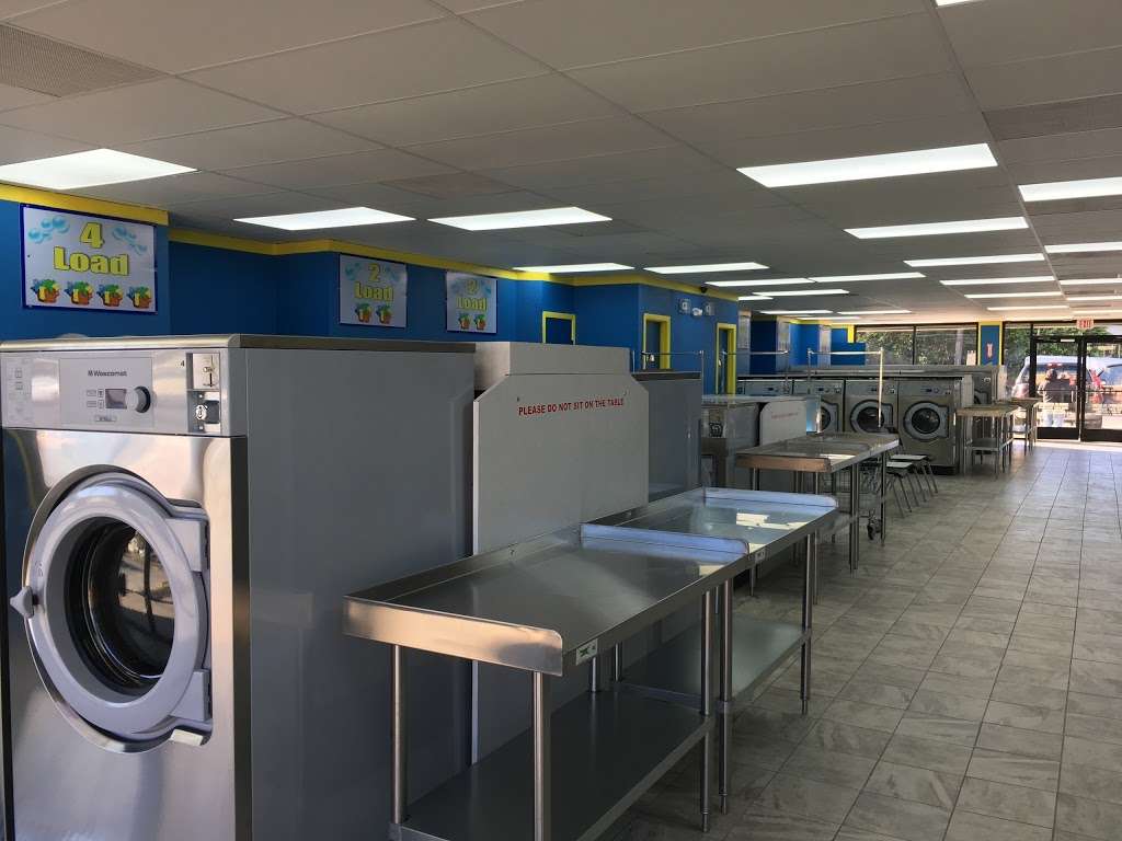 Malone Laundromat | 621 W Malone Ave, San Antonio, TX 78225, USA | Phone: (210) 531-0520